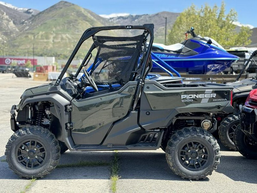 2024 Honda® Pioneer 1000 Deluxe