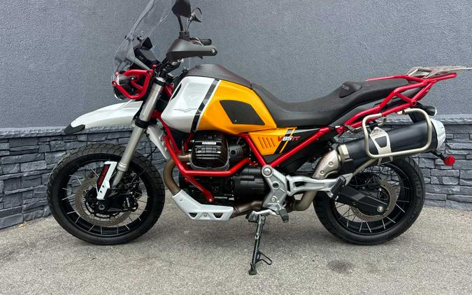 2022 MOTO GUZZI V85 TT E5