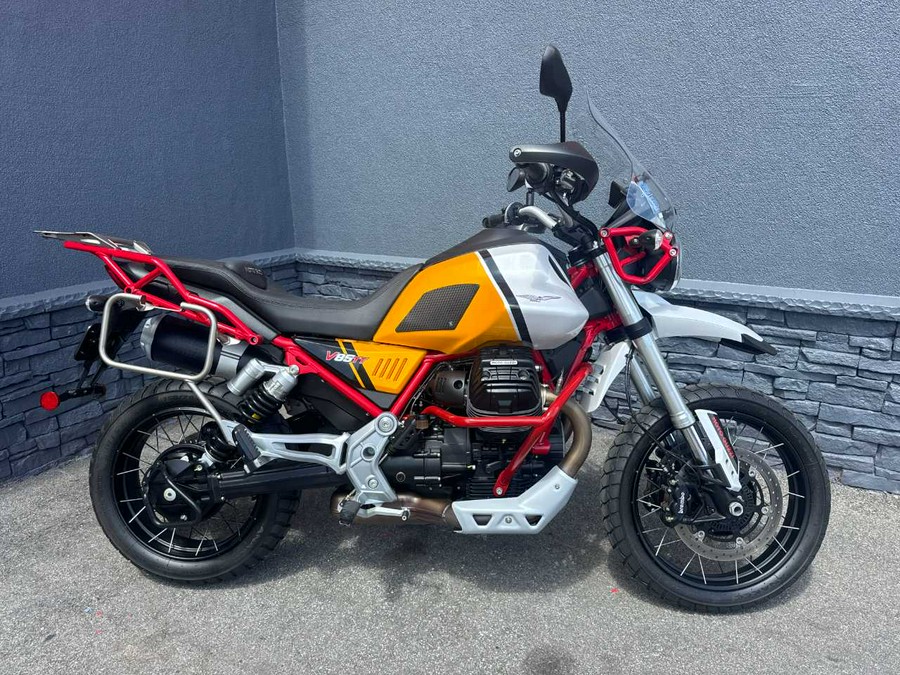 2022 MOTO GUZZI V85 TT E5