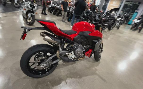 2026 Ducati STREETFIGHTER V2 896