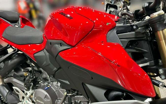 2026 Ducati STREETFIGHTER V2 896