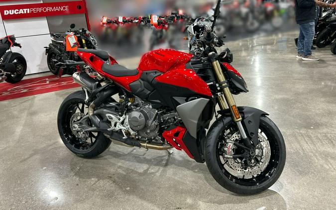 2026 Ducati STREETFIGHTER V2 896