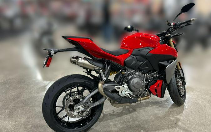 2026 Ducati STREETFIGHTER V2 896