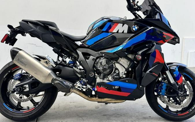 2024 BMW M 1000 XR Blackstorm Metallic/M Motorsport