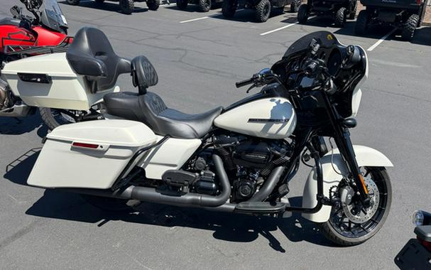 2018 Harley-Davidson Street Glide FLHXS Special