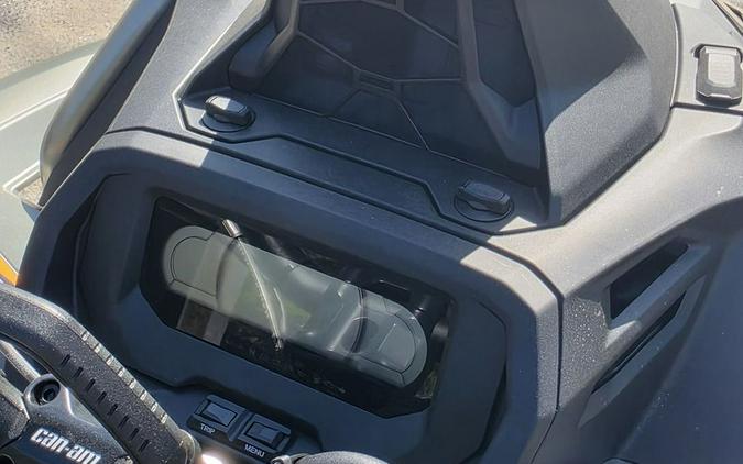 2027 Can-Am Outlander™ X mr 1000R