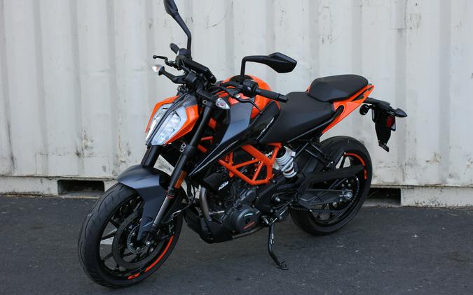 2023 KTM 390 Duke