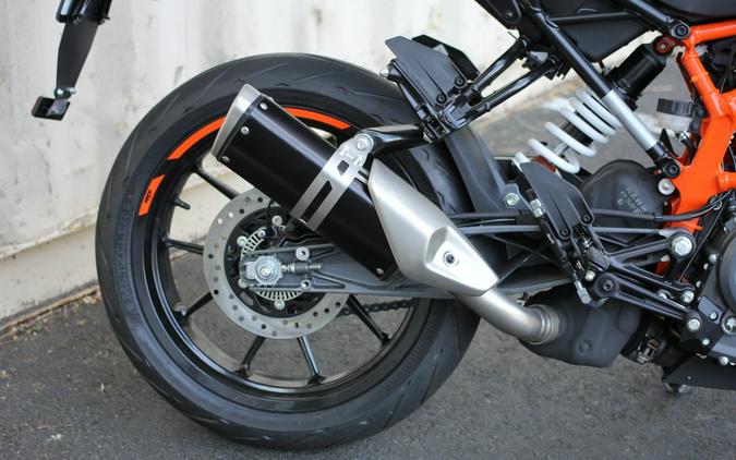 2023 KTM 390 Duke