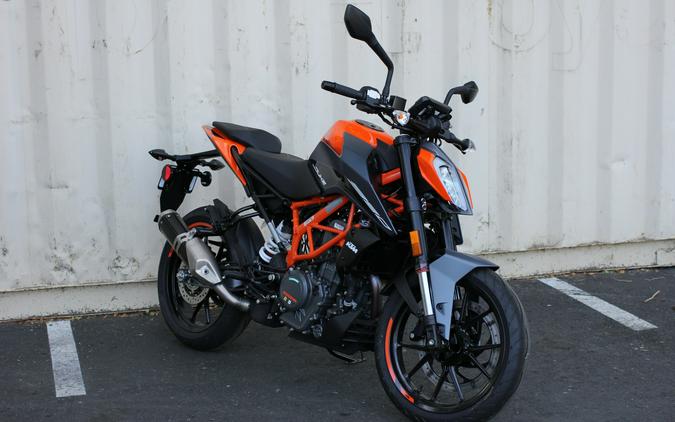 2023 KTM 390 Duke