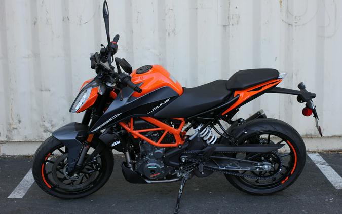 2023 KTM 390 Duke