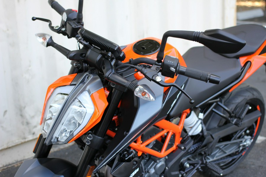 2023 KTM 390 Duke