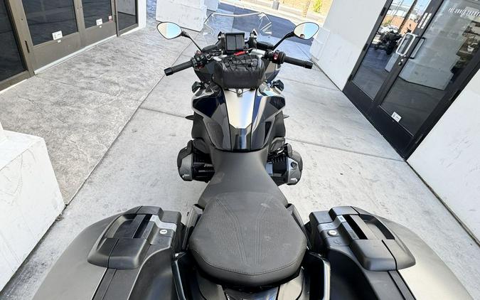 2022 BMW R 1250 RS Imperial Blue Metallic