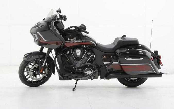 2026 Indian Challenger Dark Horse Signature Series Abyss Metallic / Red Allert