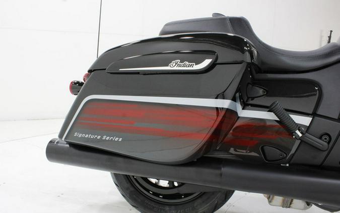2026 Indian Challenger Dark Horse Signature Series Abyss Metallic / Red Allert