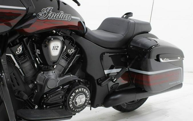 2026 Indian Challenger Dark Horse Signature Series Abyss Metallic / Red Allert