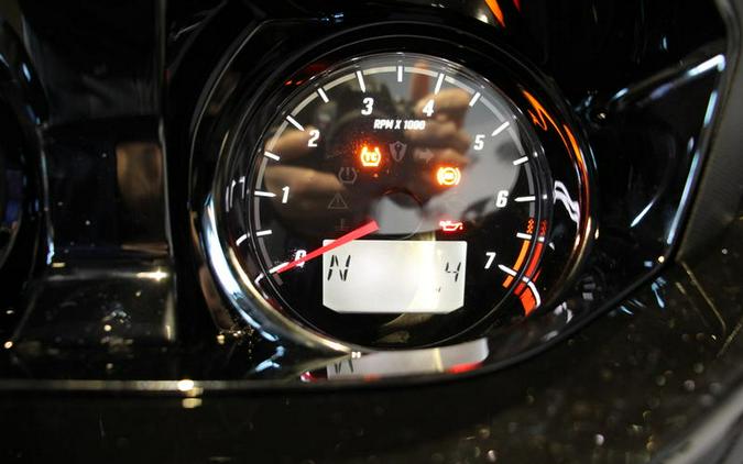 2026 Indian Motorcycle® CHALLENGER DH BLK SMOKE