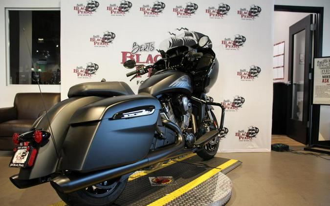 2026 Indian Motorcycle® CHALLENGER DH BLK SMOKE