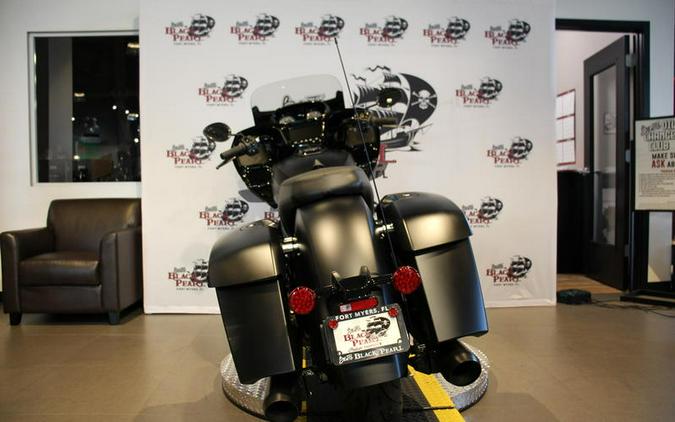 2026 Indian Motorcycle® CHALLENGER DH BLK SMOKE
