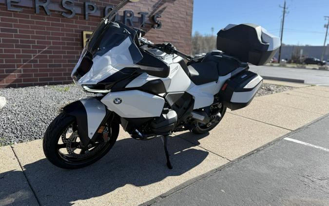 2026 BMW Motorrad R 1300 RT WHITE