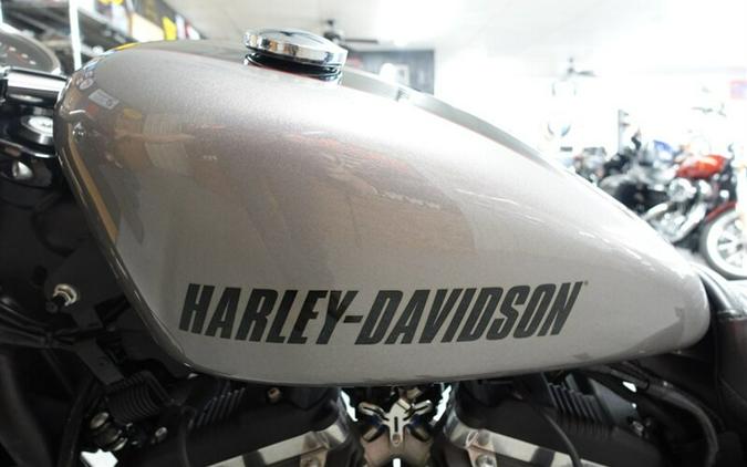 2017 Harley-Davidson Roadster