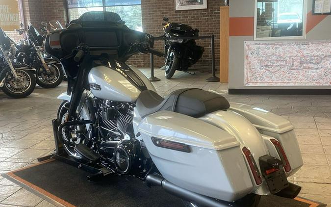 2024 Harley-Davidson FLHX - Street Glide