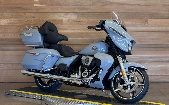 2025 Harley-Davidson Street Glide® Ultra