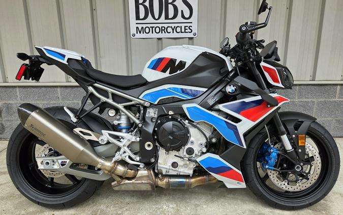 2026 BMW M 1000 R