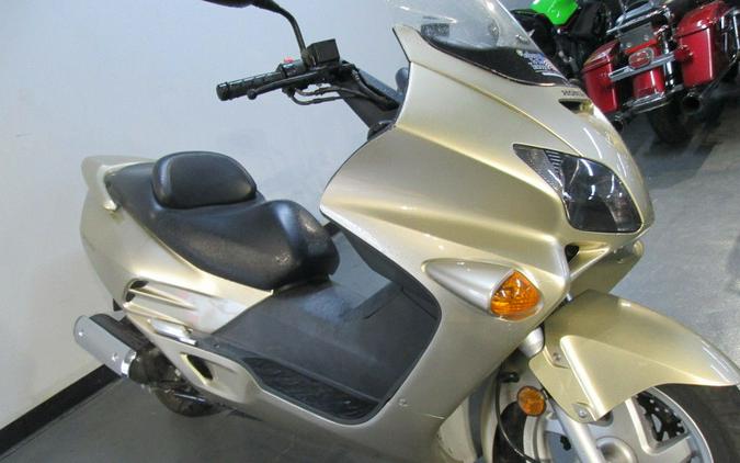 2002 Honda® Reflex® ABS