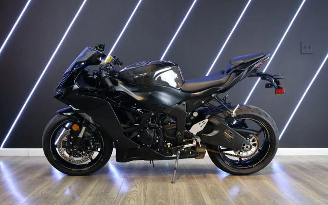 2024 Kawasaki Ninja ZX-6R KRT Edition