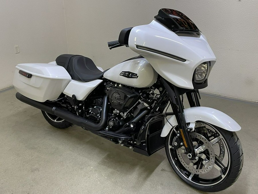 2024 Harley-Davidson® FLHX - Street Glide®