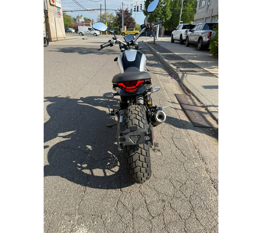 2024 Ducati Scrambler Icon