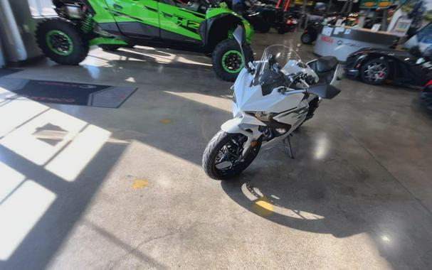 2025 Kawasaki NINJA 500