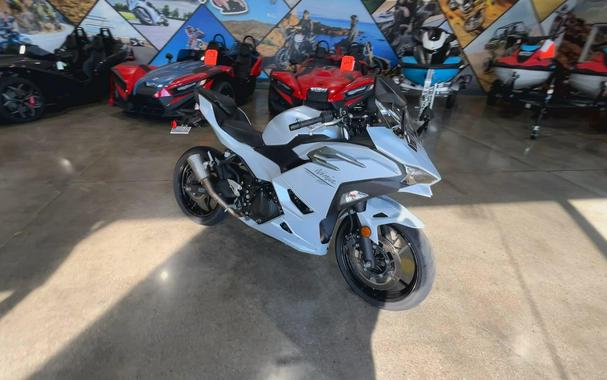 2025 Kawasaki NINJA 500