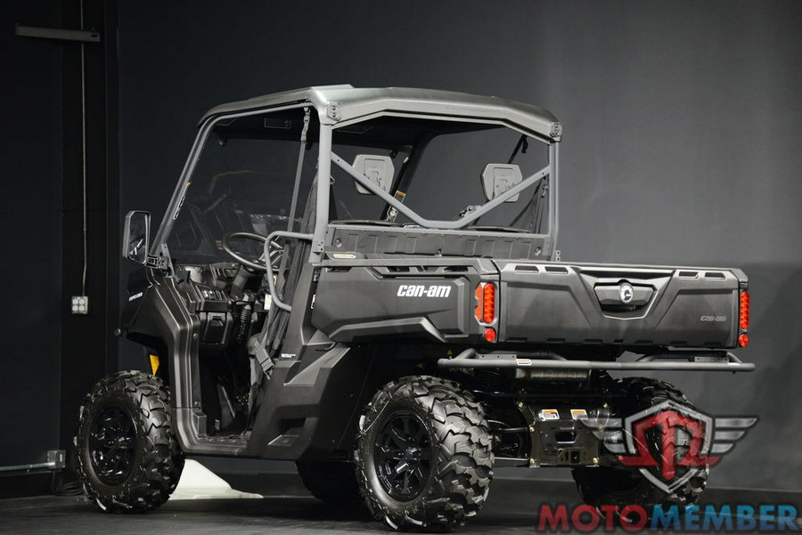 2025 Can-Am Defender DPS HD9