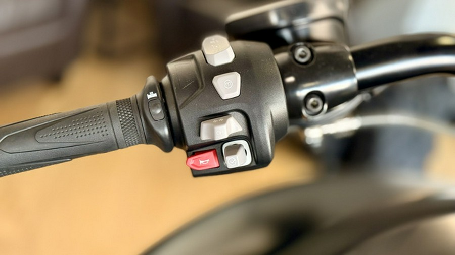 2025 Triumph Rocket 3 Storm GT