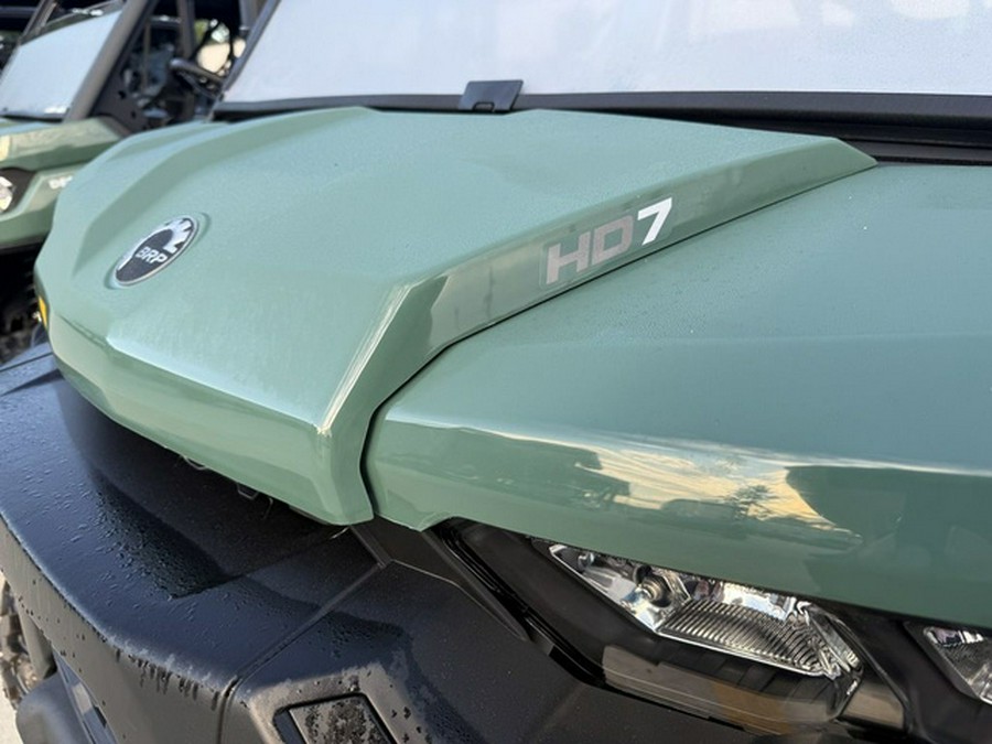 2026 Can-Am Defender HD7