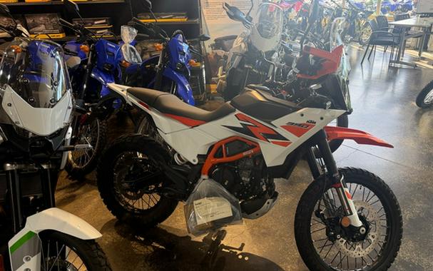 2026 KTM Adventure 390 R