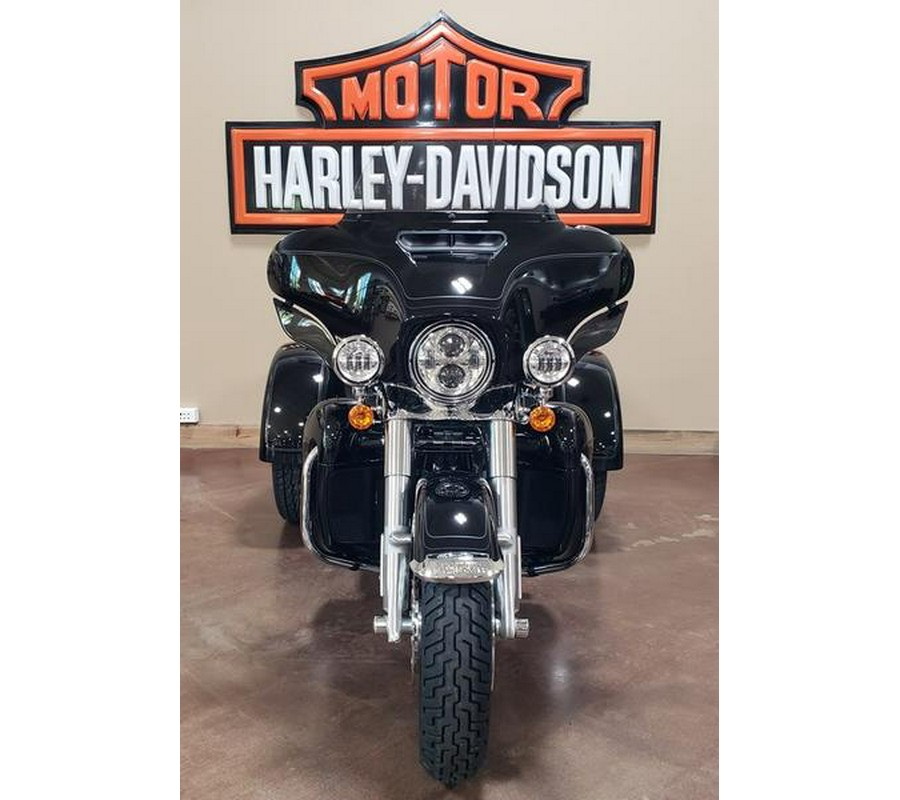 2023 Harley-Davidson® FLHTCUTG - Tri Glide® Ultra