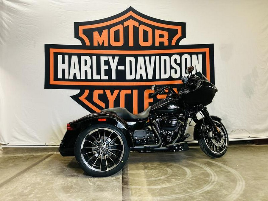 2024 Harley-Davidson® FLTRT - Road Glide® 3