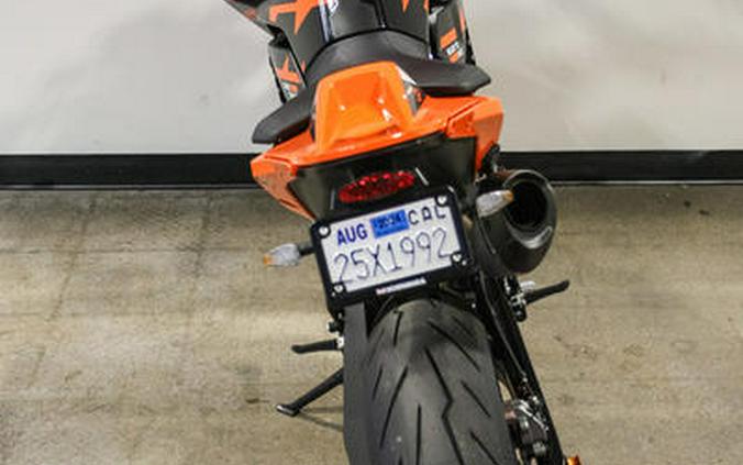 2022 KTM 890 Duke GP