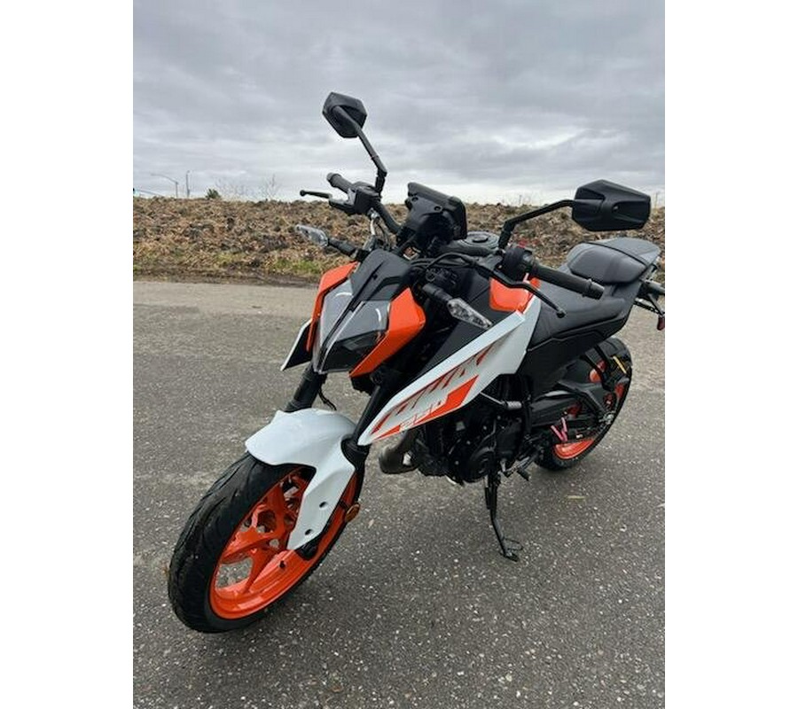 2024 KTM 250 DUKE