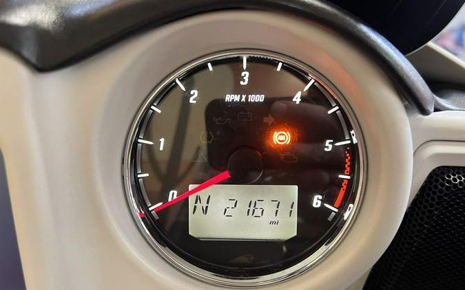 2019 Indian Motorcycle® Chieftain Dark Horse® White Smoke