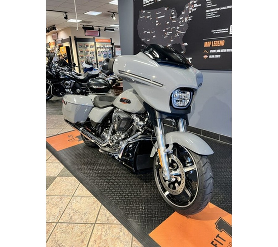 2026 Harley-Davidson FLHX - Street Glide