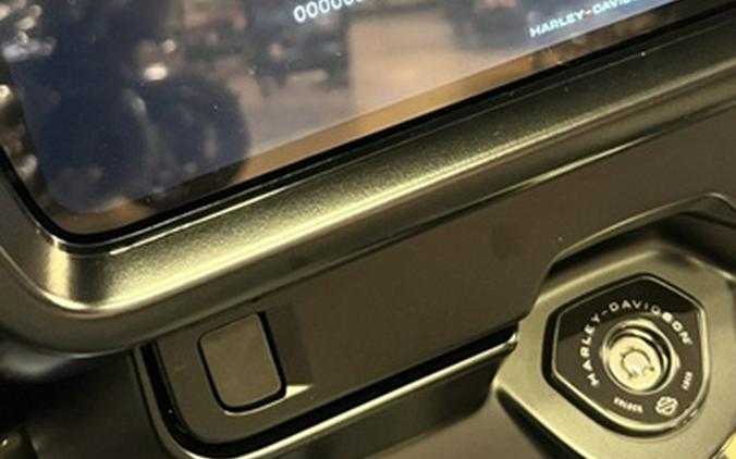 2026 Harley-Davidson FLHX - Street Glide