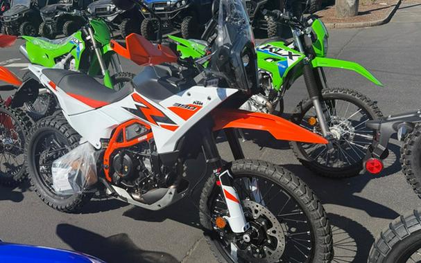 2026 KTM Adventure 390 R