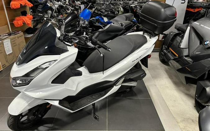 2022 Honda® PCX