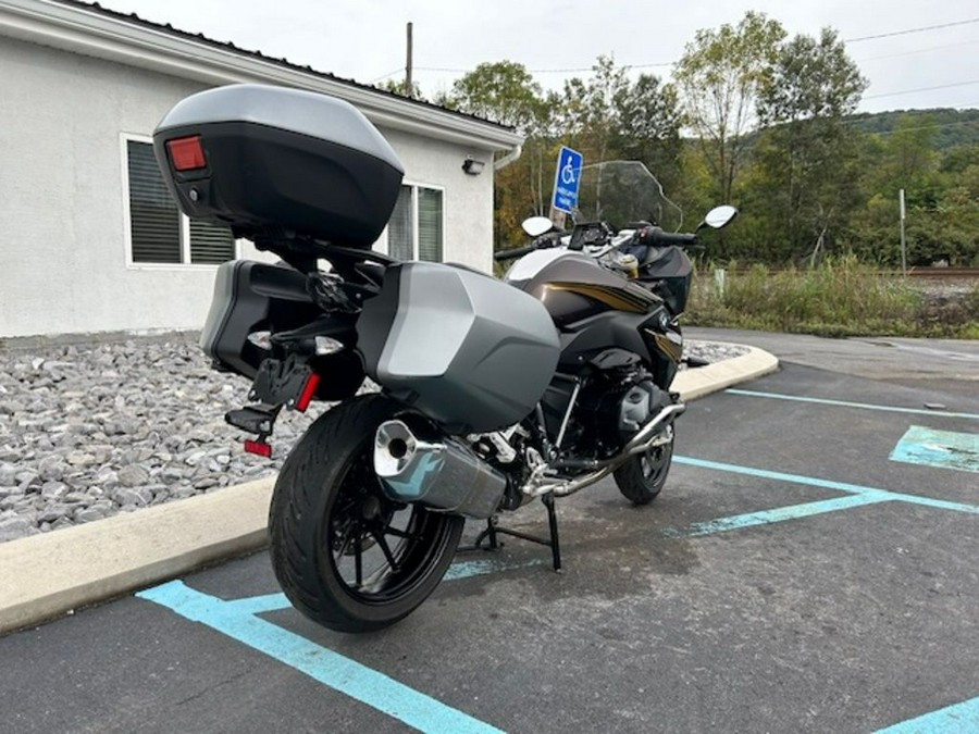 2020 BMW R 1250 RS 719 Sparkling Bronze Metallic