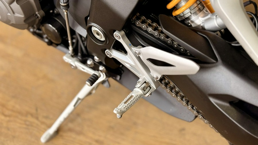 2025 Triumph Speed Triple 1200 RS