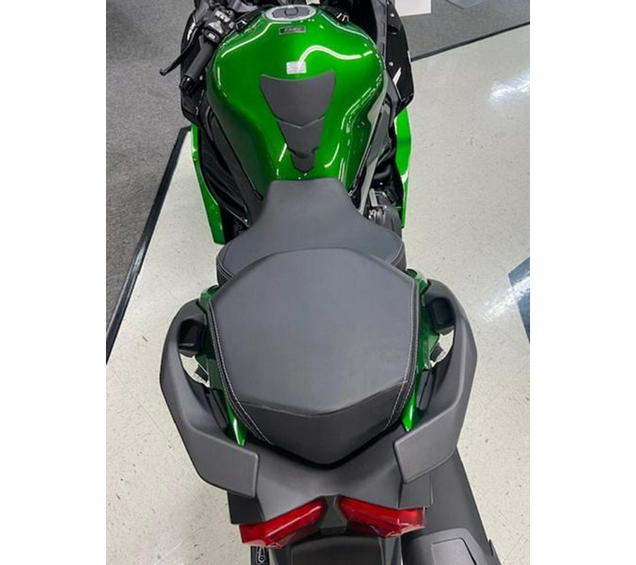 2023 Kawasaki Ninja H2® SX SE