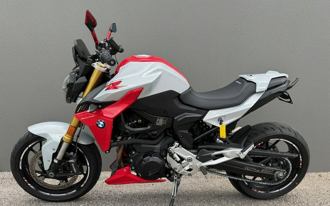 2020 BMW F 900 R Hockenheim Silver Metallic / Racing Red